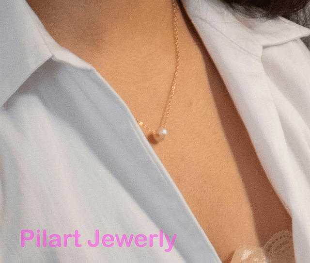 Collier Lea